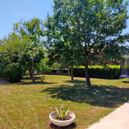 Collalto Con Piscina * Cerratina